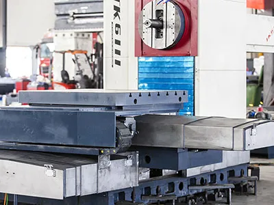 ماكينة الحفر والتفريز CNC من نوع الطاولة: TK6111